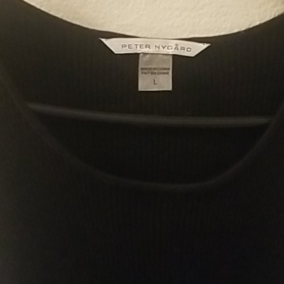 Top - Picture 4 of 4